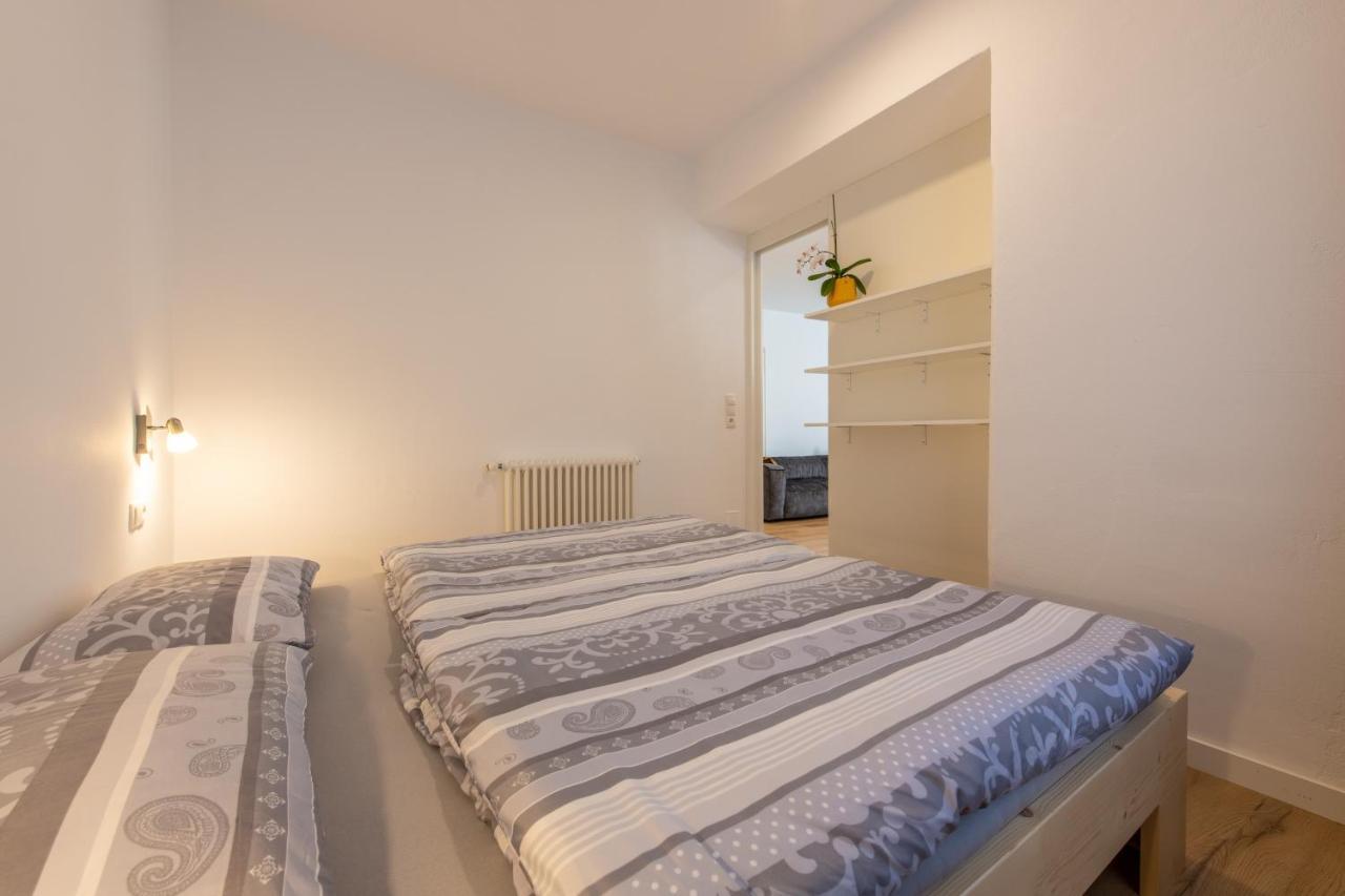 Heimat Living Like A Local Appartement Schlanders Buitenkant foto