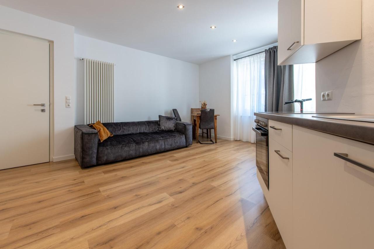 Heimat Living Like A Local Appartement Schlanders Buitenkant foto