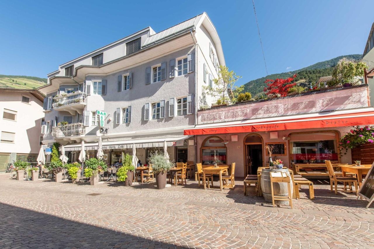 Heimat Living Like A Local Appartement Schlanders Buitenkant foto